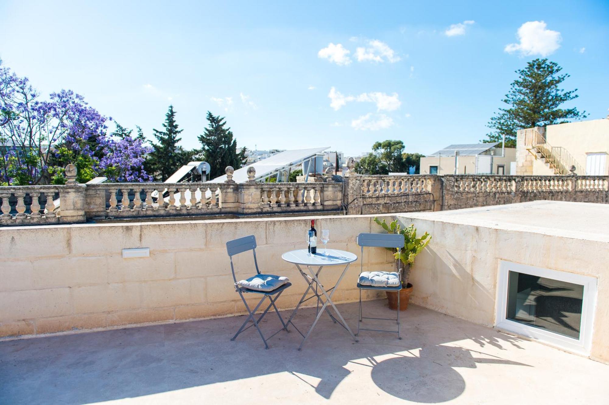 San Anton Suites Attard Zewnętrze zdjęcie