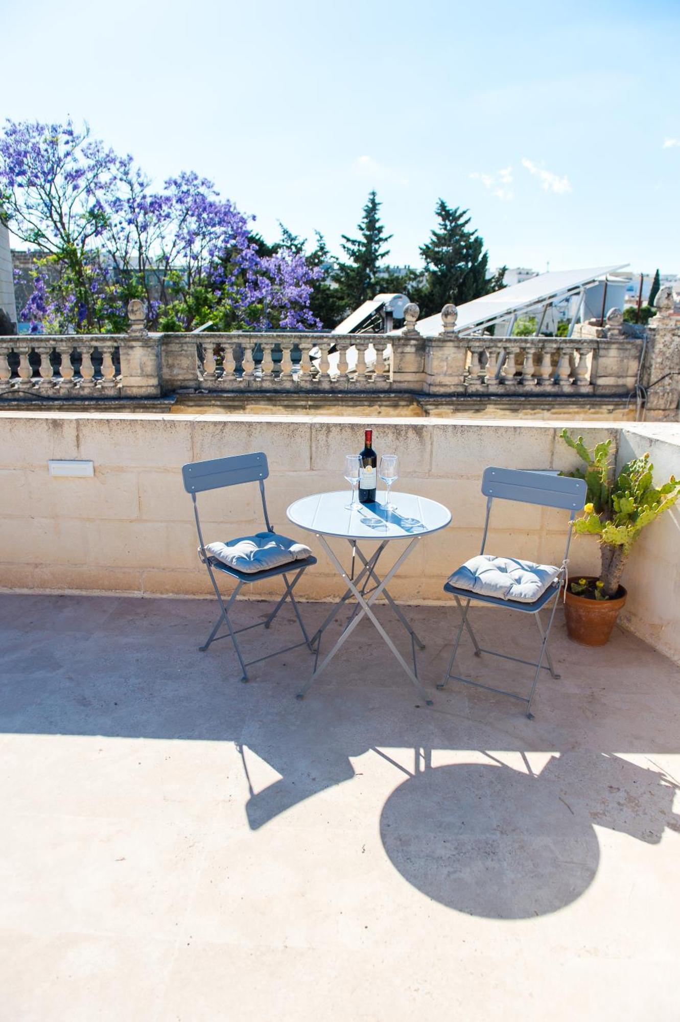 San Anton Suites Attard Zewnętrze zdjęcie