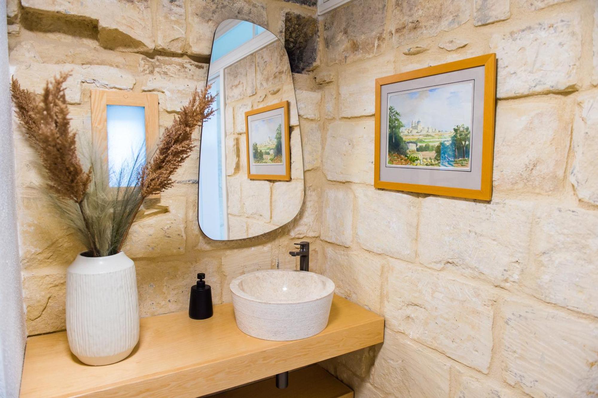 San Anton Suites Attard Zewnętrze zdjęcie