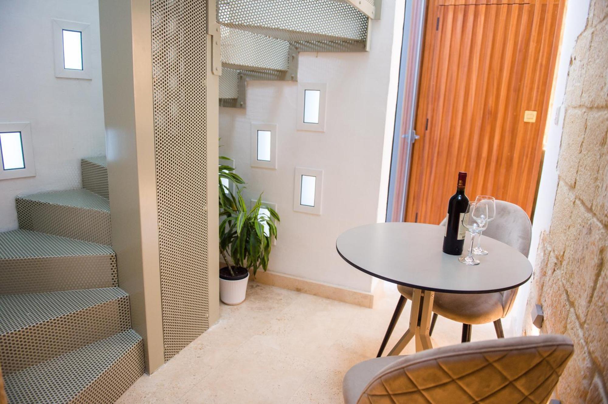 San Anton Suites Attard Zewnętrze zdjęcie