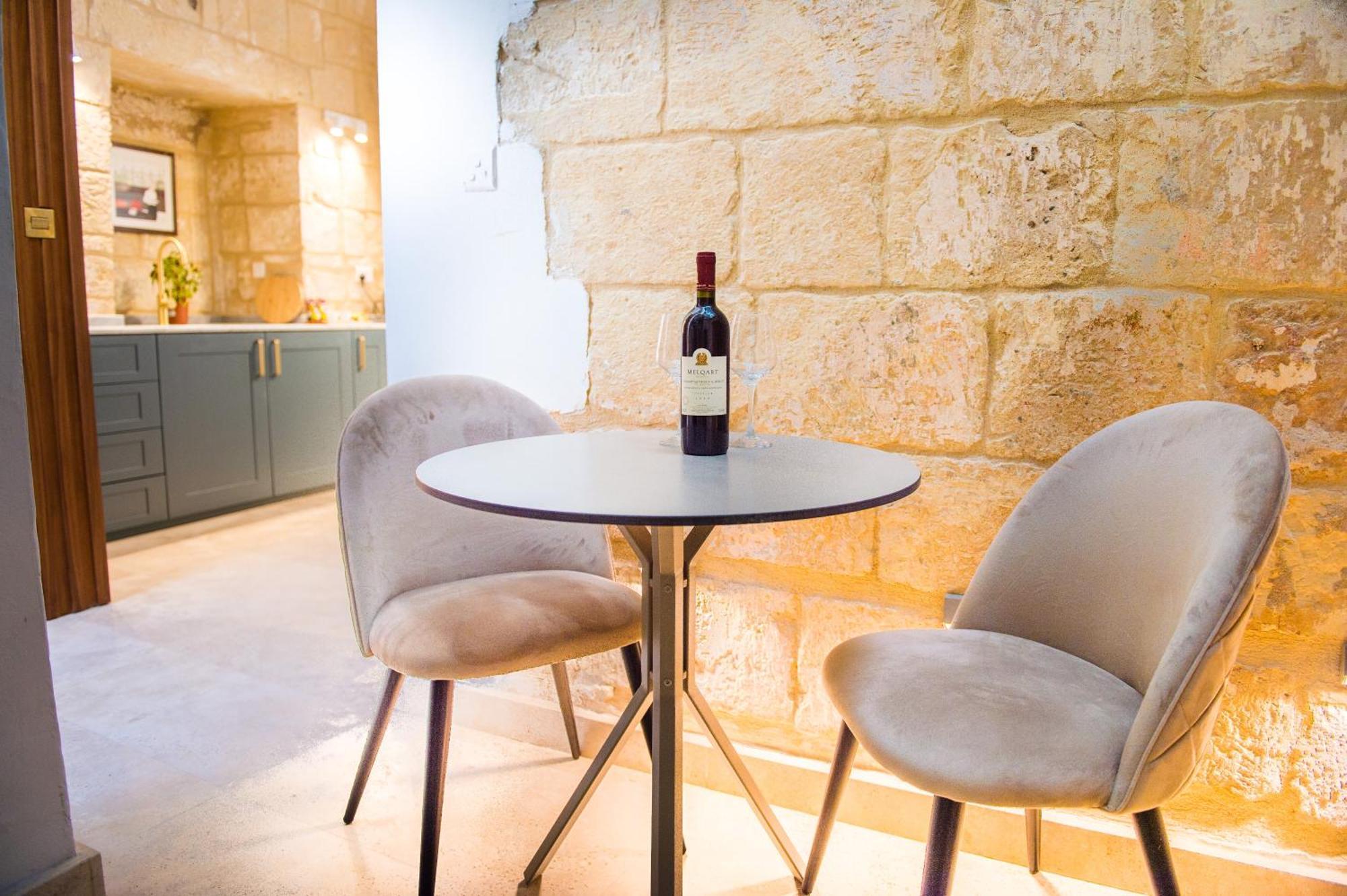 San Anton Suites Attard Zewnętrze zdjęcie
