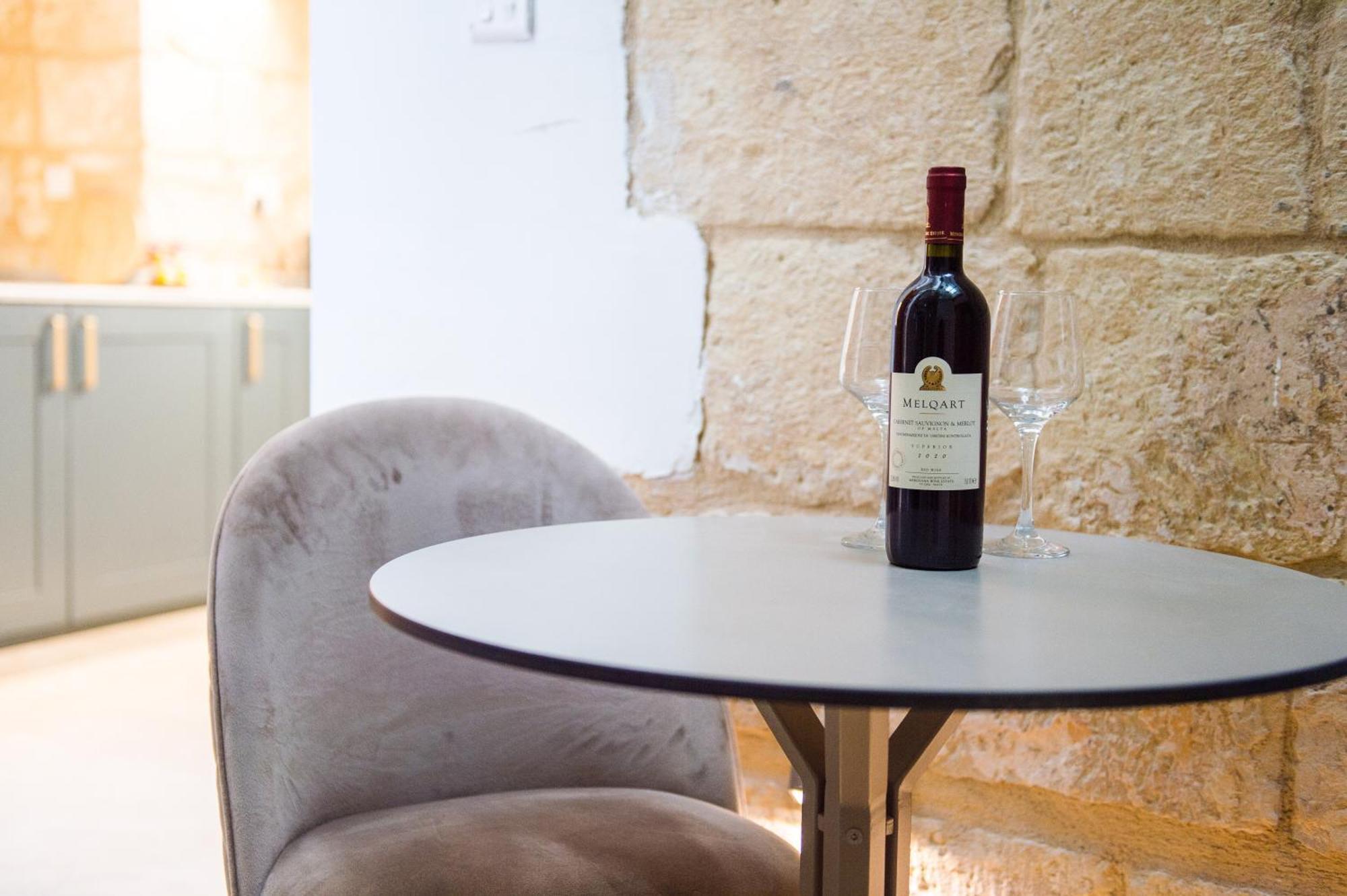 San Anton Suites Attard Zewnętrze zdjęcie